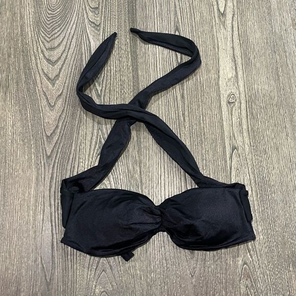NWOT Victoria’s Secret Swimwear Bikini Top Halter Neck Padded Black Size Medium - Picture 1 of 4